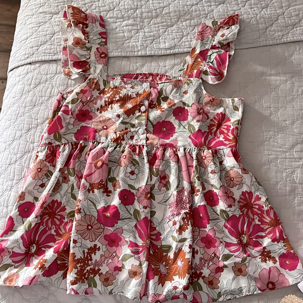 cute, spring, flowy boutique top!!! 🌸🌸🌸🌸